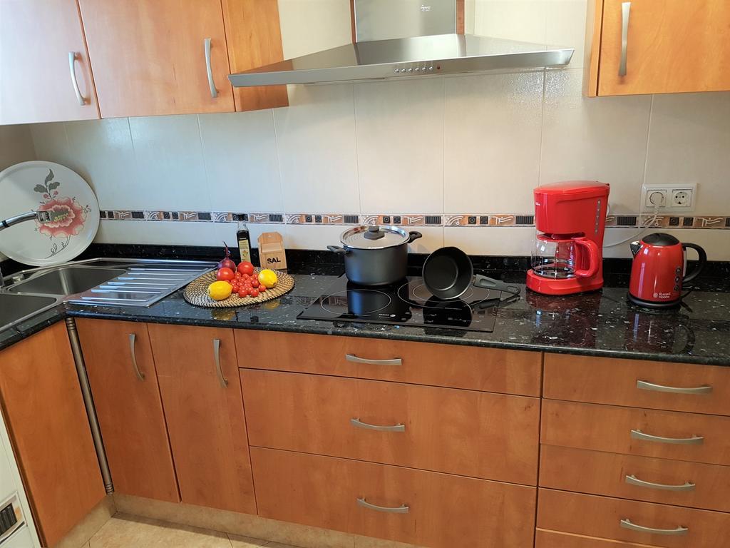Helena Seaview & Beach-Apartment มอนท์กัต ภายนอก รูปภาพ