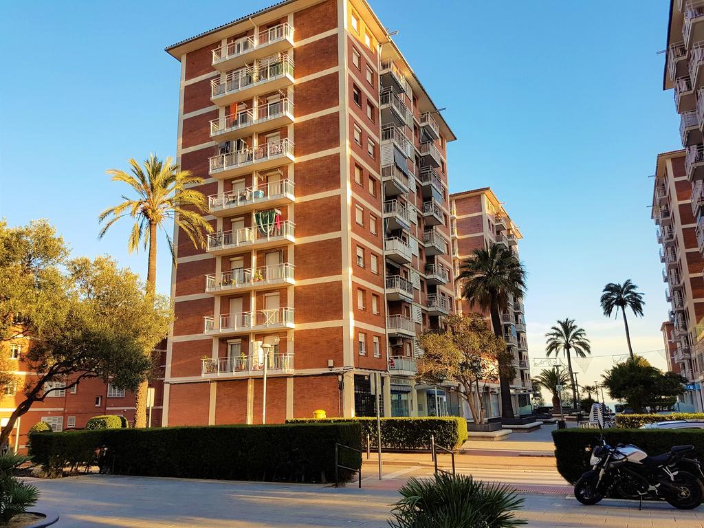 Helena Seaview & Beach-Apartment มอนท์กัต ภายนอก รูปภาพ