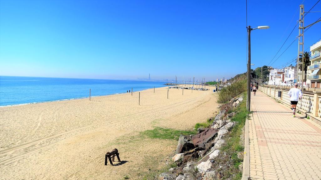 Helena Seaview & Beach-Apartment มอนท์กัต ภายนอก รูปภาพ